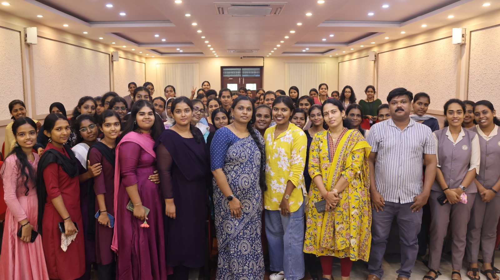 Alumnae Connect: Inspiring Journey from Classroom to Biotech Industry