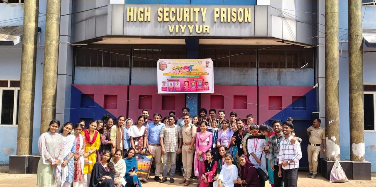 Students and officials at the Nirakoot Jail Welfare Day Viyyur celebration at High Security Prison