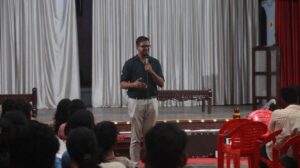 Students attending the Student Induction Programme 2026 inaugural session at Prajyoti Niketan College, Pudukad.