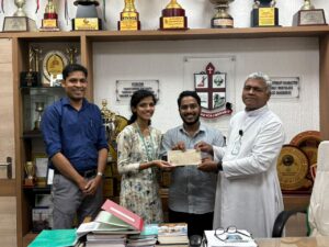 Prizes Distributed for the ‘Candlelight Remembrance Quiz’